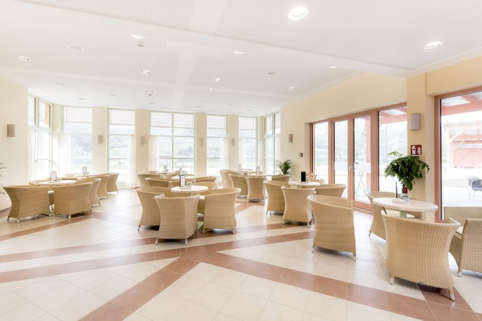 Imagen de los interiores del Hotel JUFA Stubenbergsee. Foto 17