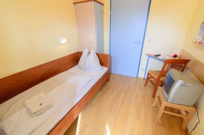 Imagen de la habitación del Hotel JUFA Vulkanland Sport- Resort. Foto 4
