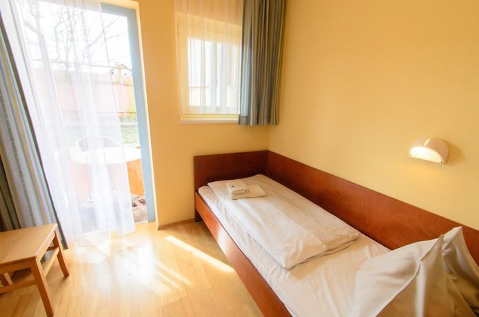 Imagen de la habitación del Hotel JUFA Vulkanland Sport- Resort. Foto 6