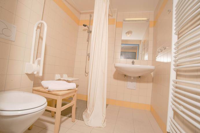 Imagen de la habitación del Hotel JUFA Vulkanland Sport- Resort. Foto 13