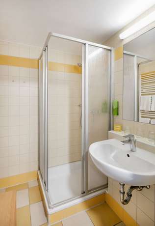 Imagen de la habitación del Hotel JUFA Vulkanland Sport- Resort. Foto 14