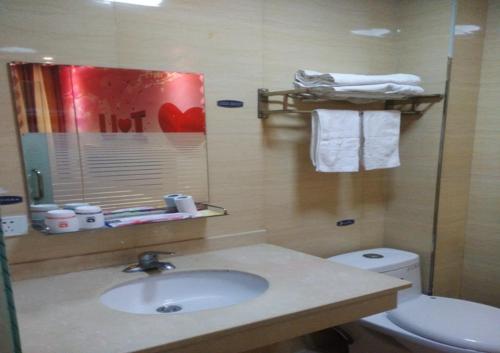 Imagen general del Hotel JUNYI Jiangxi Ganzhou South Gate Square Wenqing Road. Foto 6