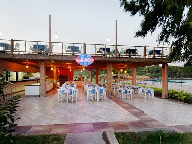 Imagen general del Hotel JUSTINIANO BEACH. Foto 12