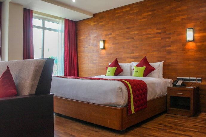 Imagen de la habitación del Hotel JVK Park. Foto 20