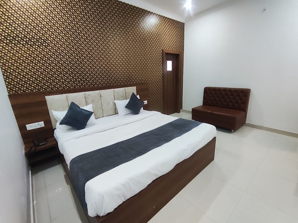 Imagen de la habitación del Hotel JVS Palace. Foto 8