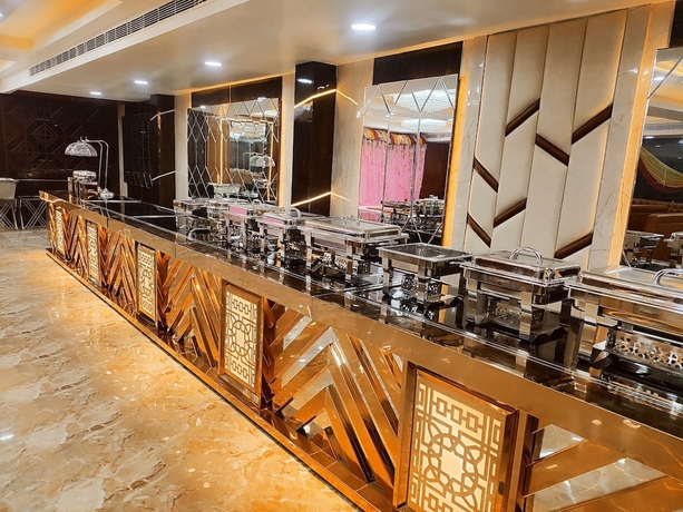 Imagen del bar/restaurante del Hotel JVS Palace. Foto 5
