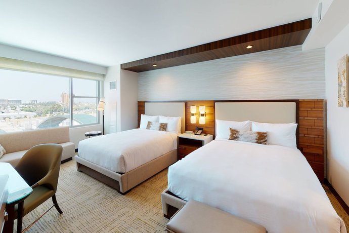 Imagen de la habitación del Hotel JW Marriott Anaheim Resort. Foto 14