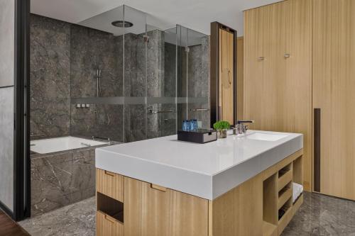 Imagen de la habitación del Hotel JW Marriott Taiyuan. Foto 18