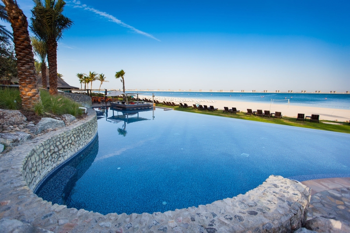 Imagen de la piscina del Hotel Ja The Resort - Ja Palm Tree Court. Foto 16
