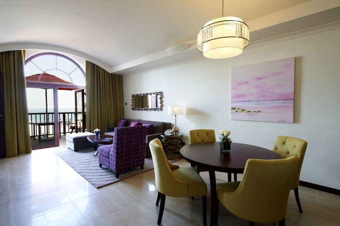 Imagen de los interiores del Hotel Ja The Resort - Ja Palm Tree Court. Foto 13