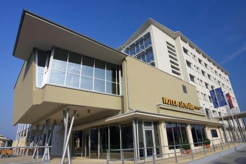 Imagen general del Hotel J&aacute;no&scaron;&iacute;k. Foto 5