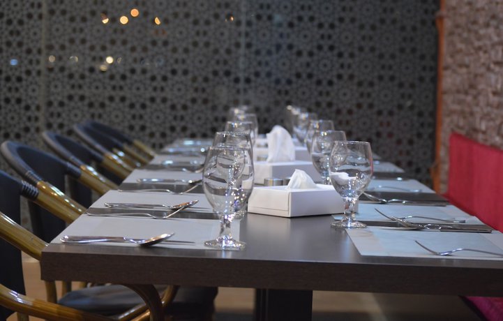 Imagen del bar/restaurante del Hotel Jabal Al Akhdar Grand Hotel. Foto 4