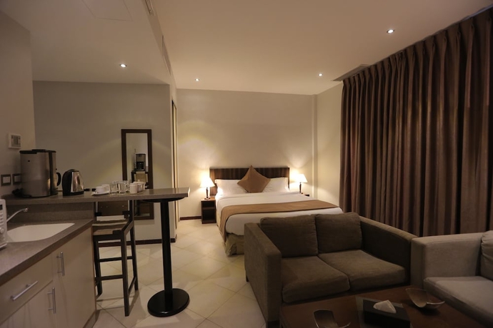 Imagen de la habitación del Hotel Jabal Amman. Foto 10