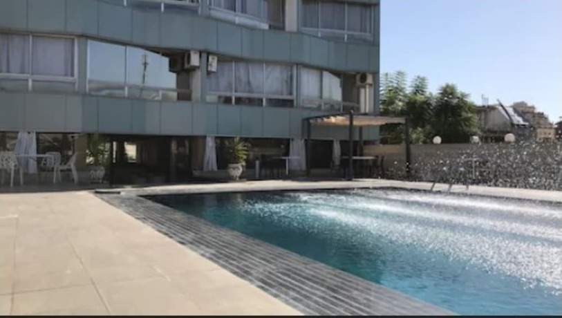 Imagen de la piscina del Hotel Jacaranda, Kenitra. Foto 5
