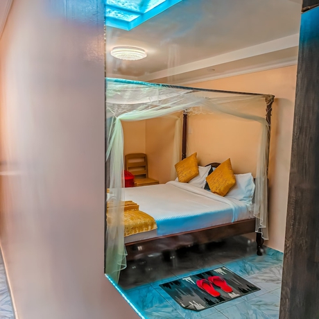 Imagen de la habitación del Hotel Jacaranda Luxury Suites. Foto 8