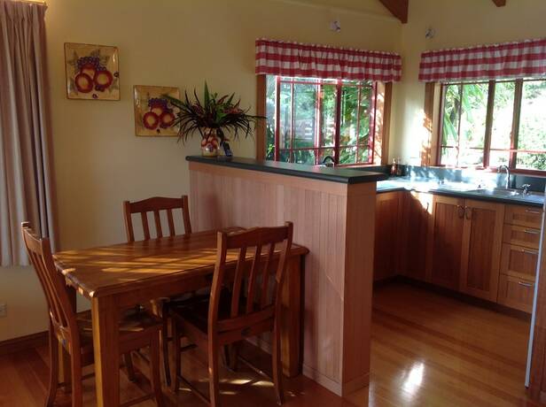 Imagen general del Hotel Jacaranda Park Holiday Cottages. Foto 6