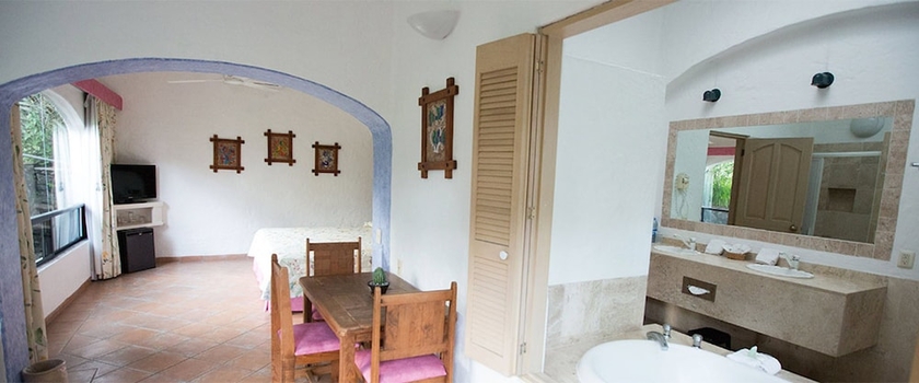 Imagen de la habitación del Hotel Jacarandas, Cuernavaca. Foto 12