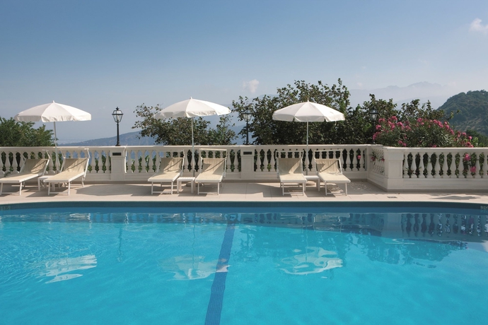 Imagen de la piscina del Hotel Jaccarino. Foto 9