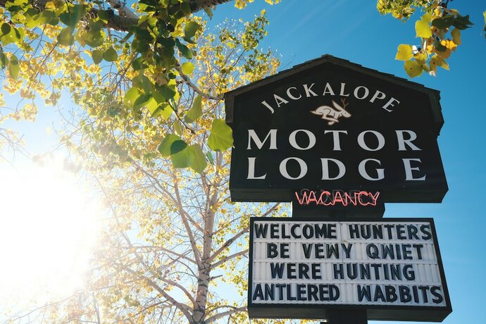 Imagen general del Hotel Jackalope Motor Lodge. Foto 9