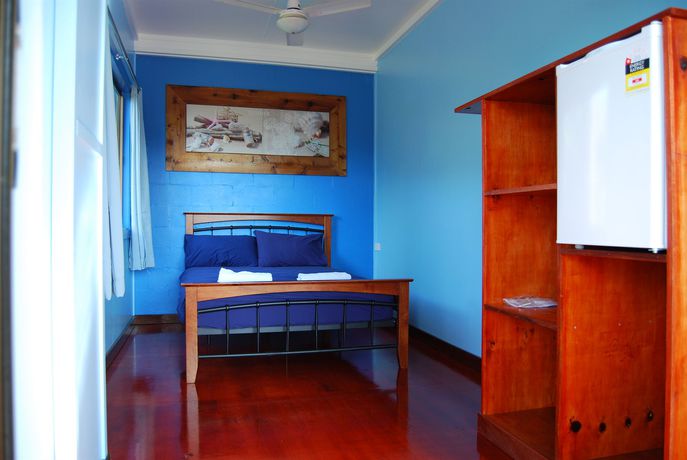Imagen de la piscina del Hotel Jackaroo Treehouse Mission Beach. Foto 15