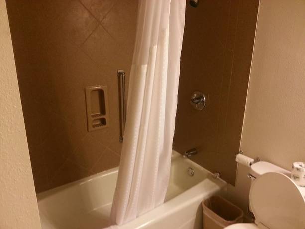 Imagen de la habitación del Hotel Jackson And Convention Center. Foto 7