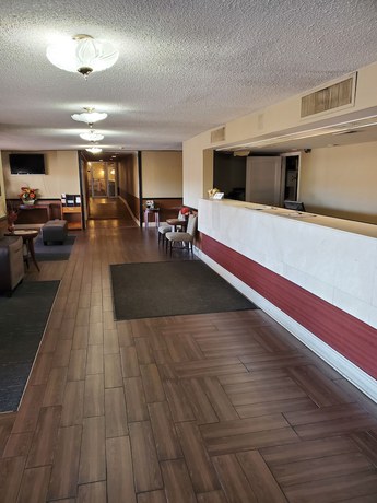 Imagen de los interiores del Hotel Jackson And Convention Center. Foto 18