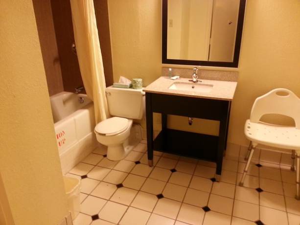 Imagen de la habitación del Hotel Jackson And Convention Center. Foto 12