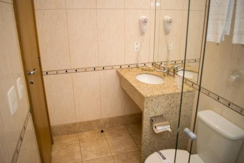 Imagen de la habitación del Hotel Jacques Georges Tower. Foto 8