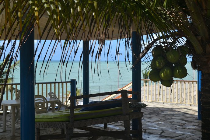 Imagen de los exteriores del Hotel Jacuma\'s Lodge. Foto 10