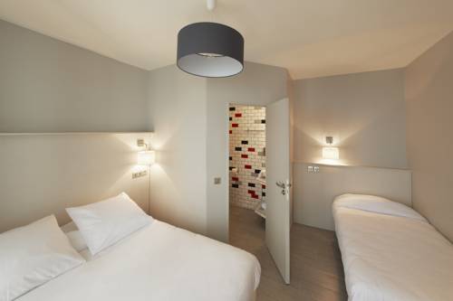 Imagen de la habitación del Hotel Jade, Aeropuerto París Orly. Foto 8