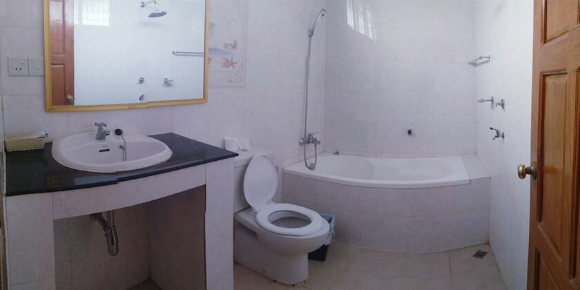 Imagen general del Hotel Jade Garden, Bago (Pegu). Foto 8