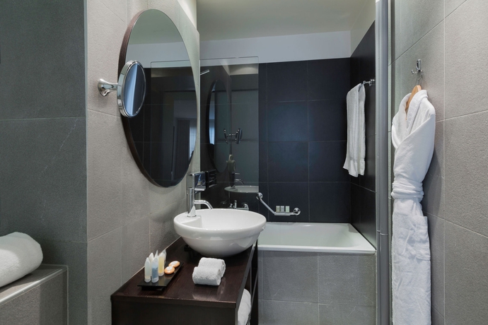 Imagen de la habitación del Hotel Jade, Ginebra. Foto 12