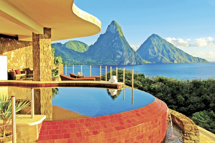 Imagen de la piscina del Hotel Jade Mountain Resort. Foto 14