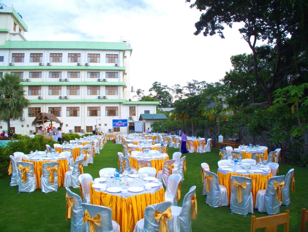 Imagen de los exteriores del Hotel Jade Royal. Foto 12