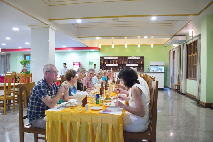 Imagen del bar/restaurante del Hotel Jade Royal. Foto 6