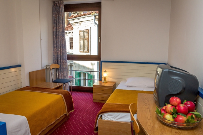 Imagen de la habitación del Hotel Jadran, Sibenik. Foto 10