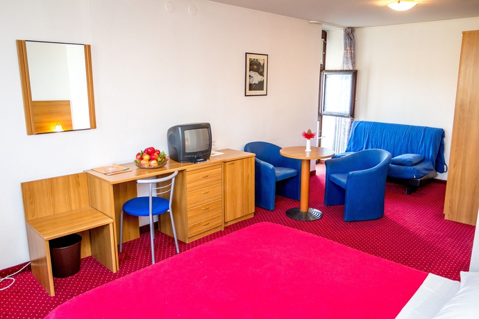 Imagen de la habitación del Hotel Jadran, Sibenik. Foto 12