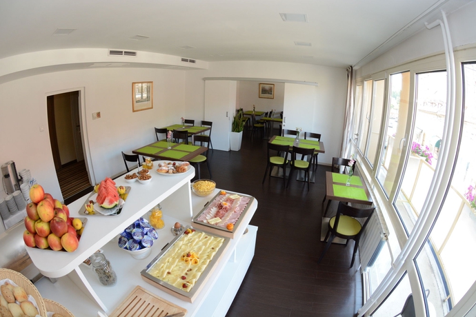 Imagen del bar/restaurante del Hotel Jadran, Zagreb. Foto 5