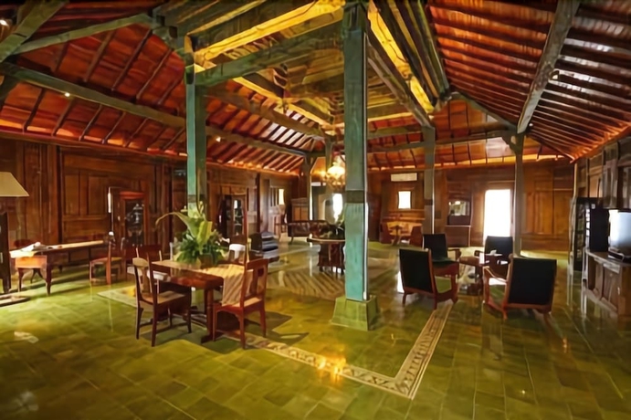 Imagen de los interiores del Hotel Jadul Adarapura Resort and Spa. Foto 18