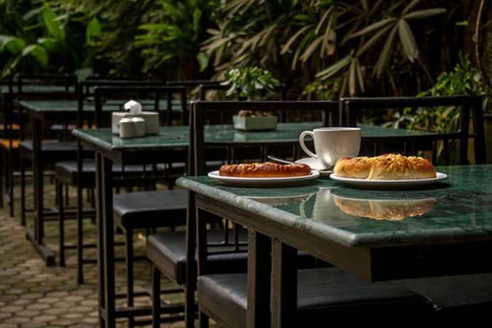 Imagen del bar/restaurante del Hotel Jagat. Foto 4