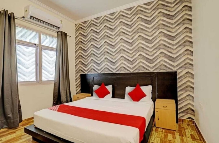 Imagen de la habitación del Hotel Jagdamby Residency. Foto 7