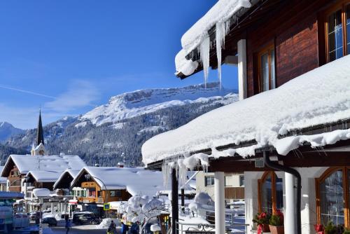 Imagen general del Hotel Jagdhof, Riezlern. Foto 5