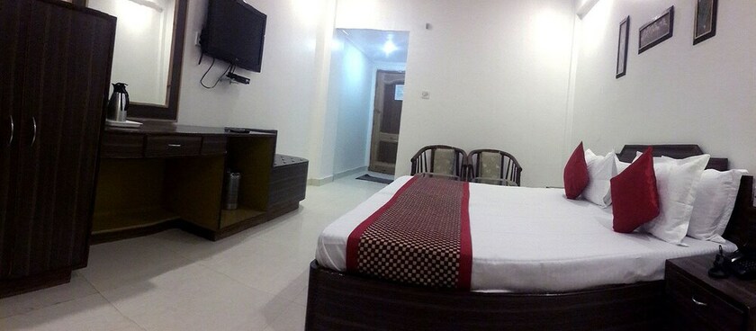 Imagen general del Hotel Jagdish Residency, Katra. Foto 8