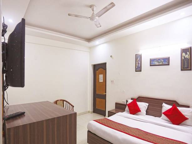 Imagen de la habitación del Hotel Jagdish Residency, Katra. Foto 13