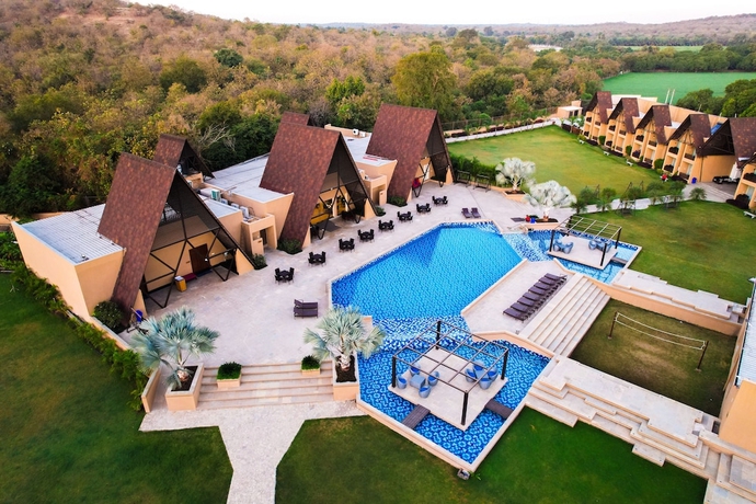 Imagen general del Hotel Jagira Ananta Elite Gir. Foto 1