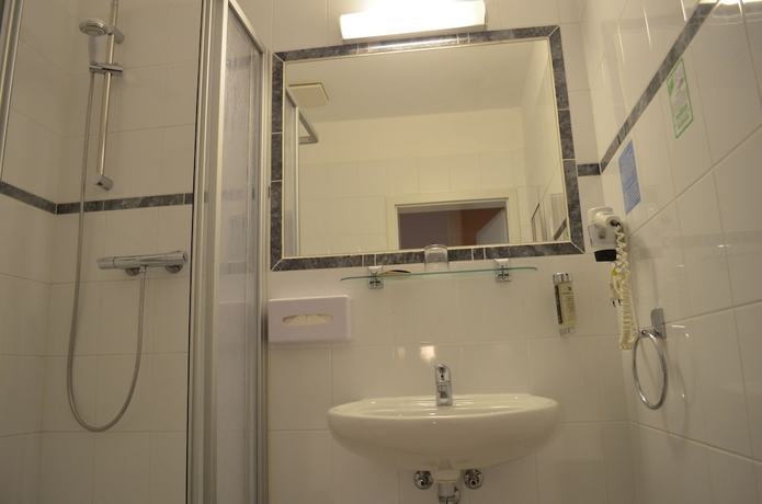 Imagen de la habitación del Hotel Jahrhunderthotel Leipzig. Foto 7