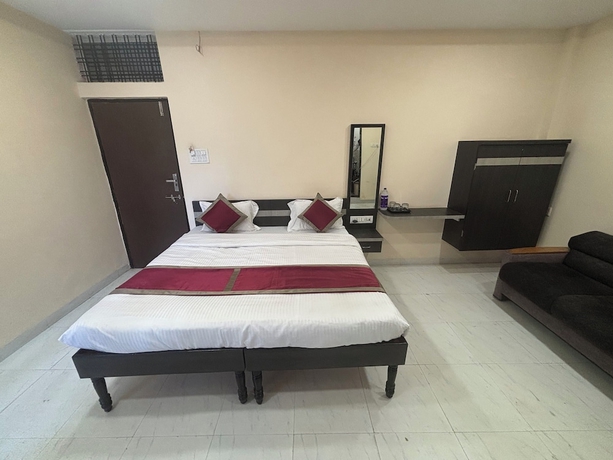 Imagen de la habitación del Hotel Jai Ambe. Foto 13