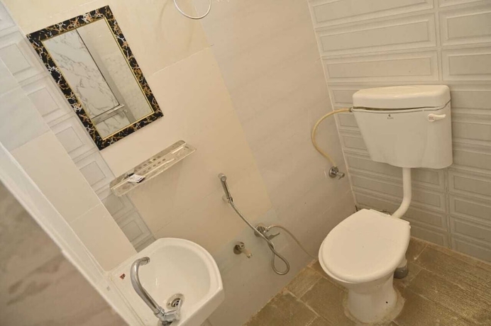 Imagen de la habitación del Hotel Jai Hind Guest House. Foto 2
