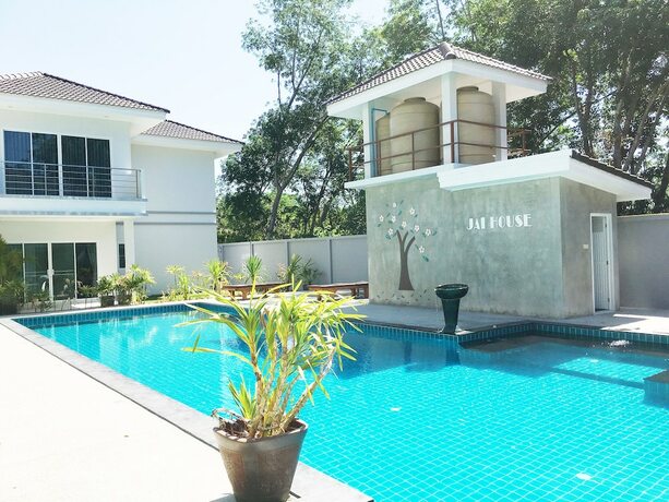Imagen general del Hotel Jai House Phuket. Foto 13
