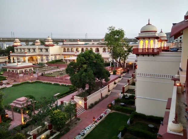 Imagen de los exteriores del Hotel Jai Mahal Palace. Foto 11